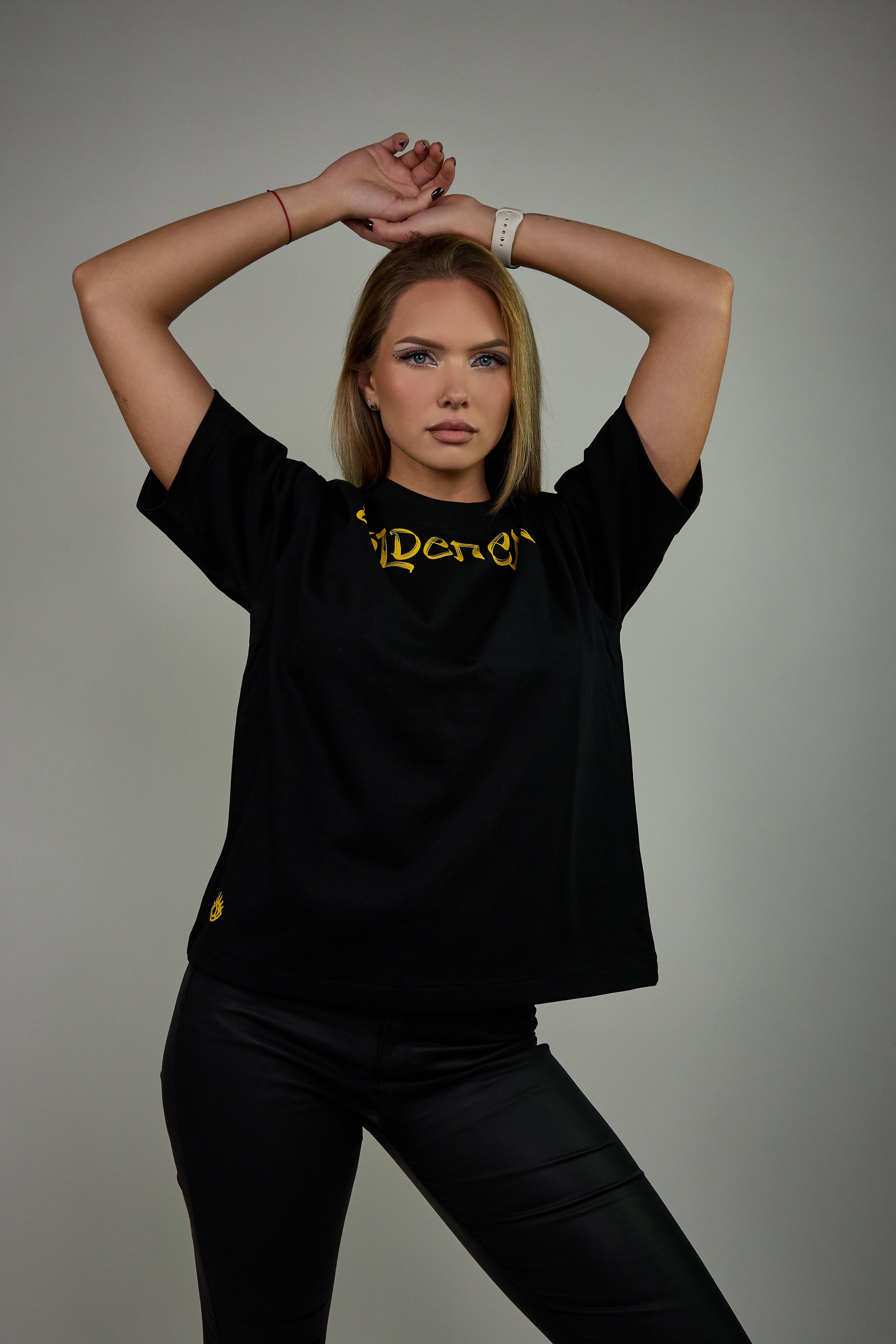 Golden Era “Golden Star” Juodi Marškinėliai Moterims