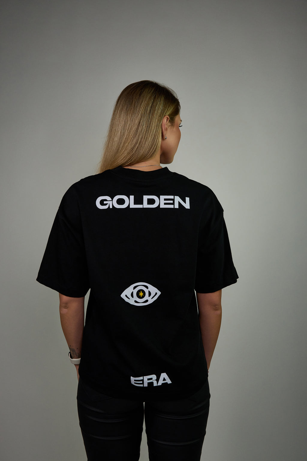 Golden Era Signature Moteriški Marškinėliai – Juodi