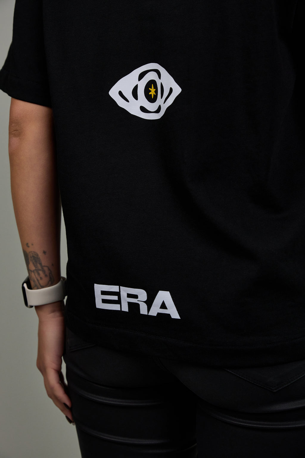 Golden Era Signature Moteriški Marškinėliai – Juodi